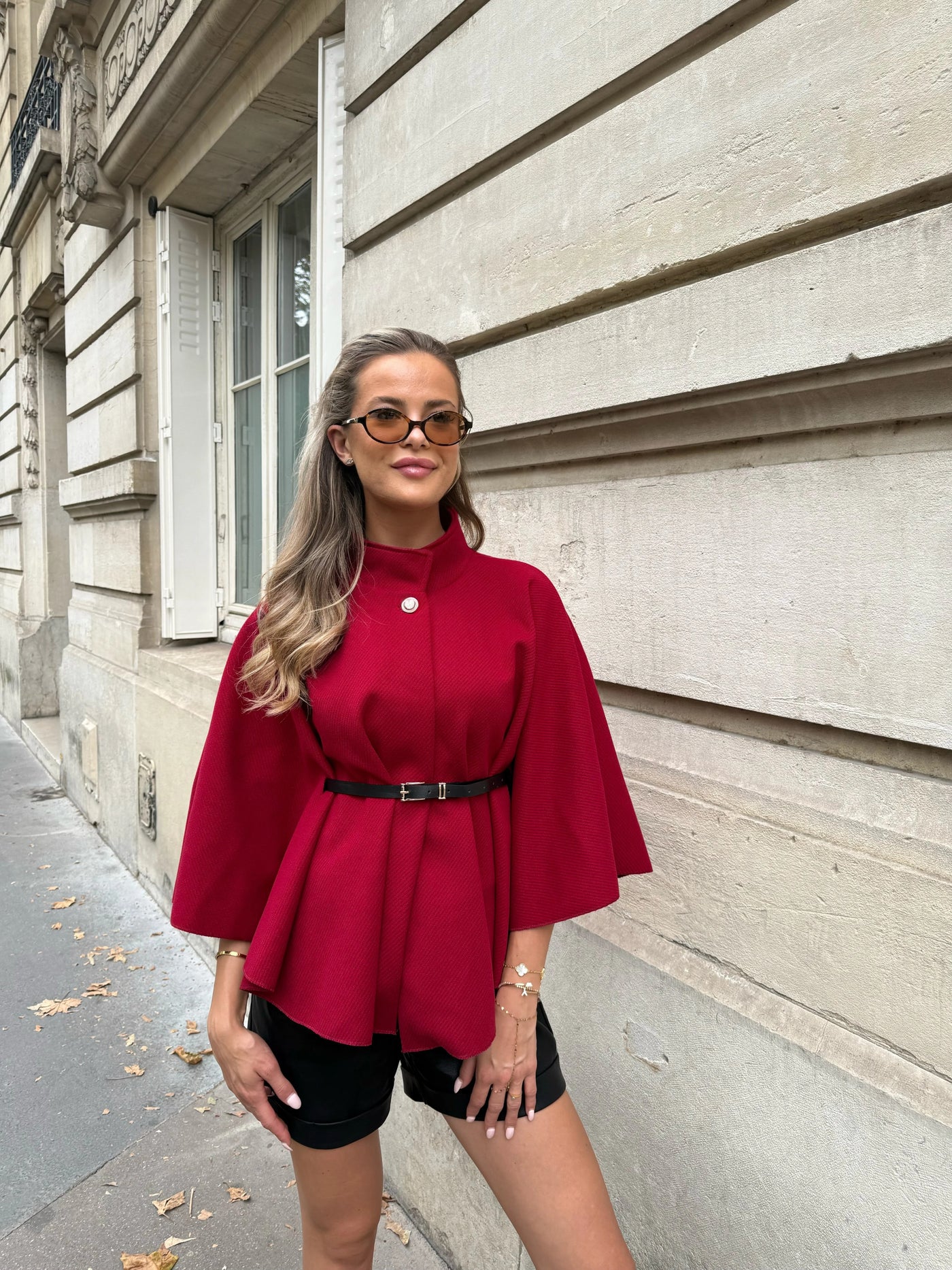 Stylowa Peleryna z Paskiem